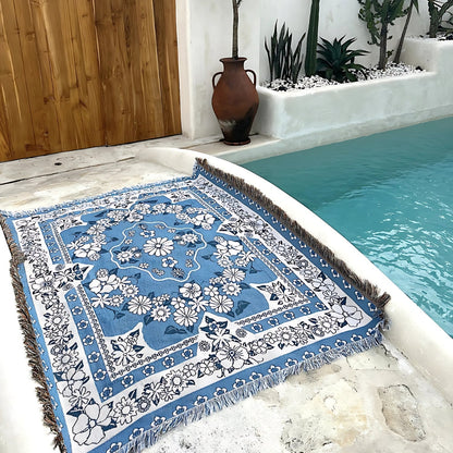 Avelena | Blauer Gänseblümchen Blüte Boho Reise Outdoor Decke