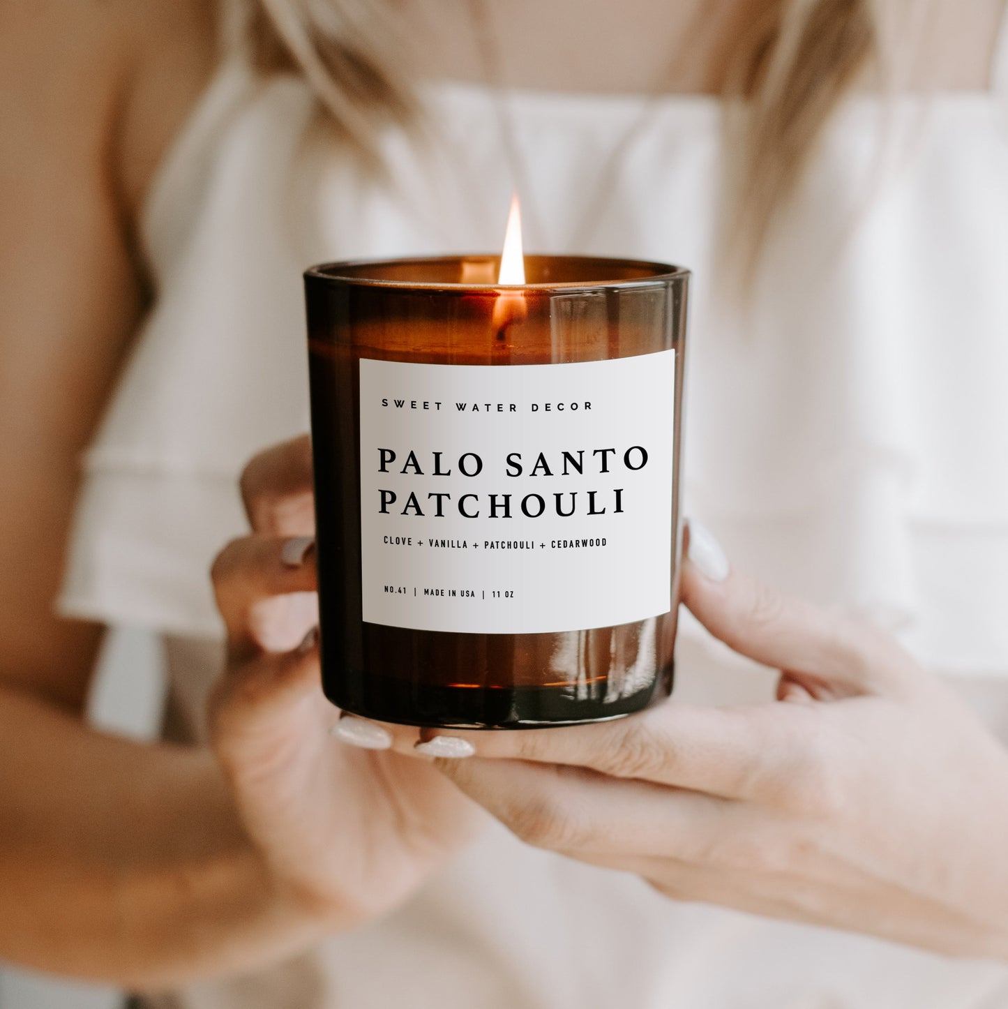 Avelena | Palo Santo Patchouli Sojawachskerze Amberglas 11 Oz
