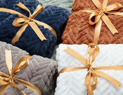 Avelena | Geprägter Fake Fur Geworfen Teppich