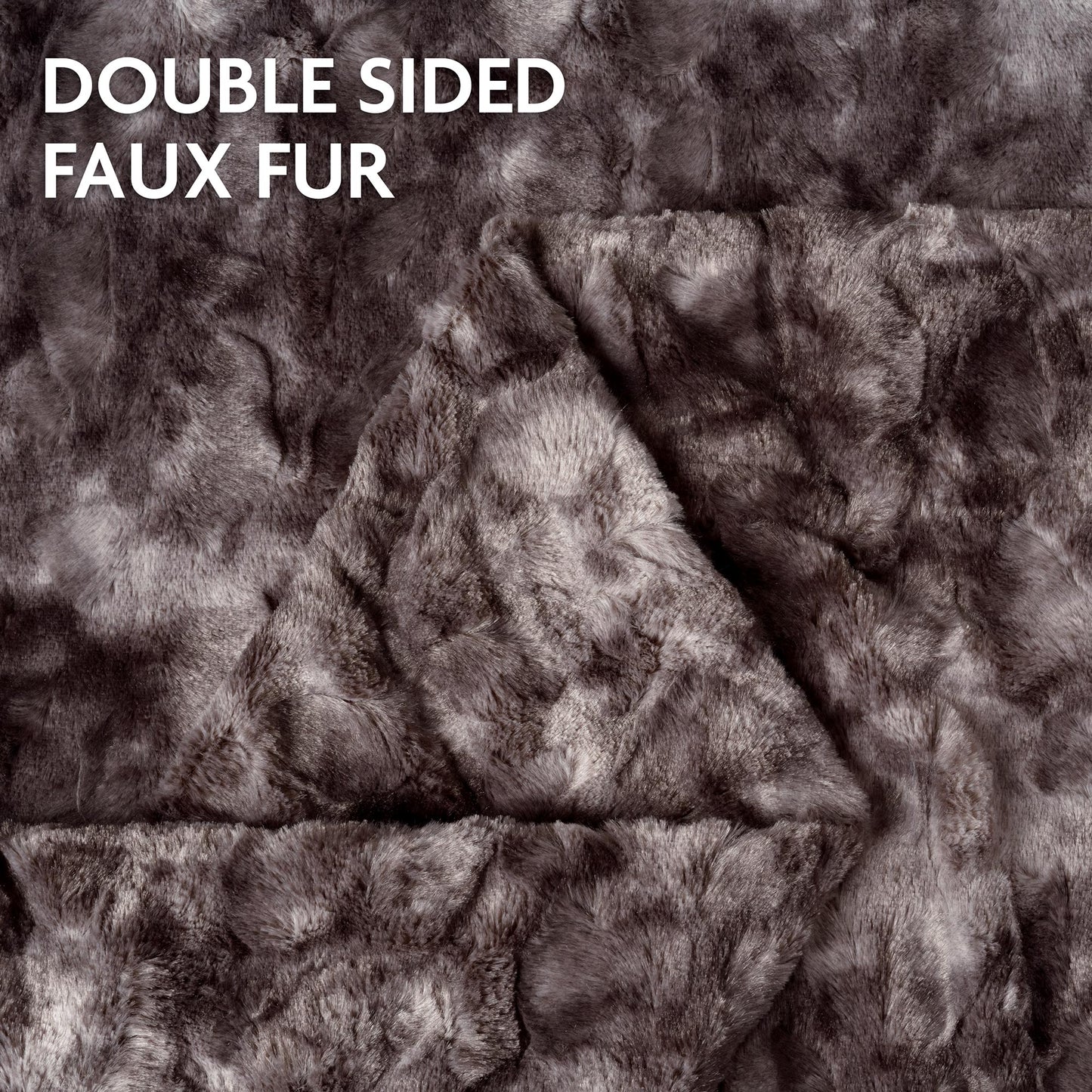 Avelena | Wendbares Oversized Wolf Faux-Fur-Wurfdecke
