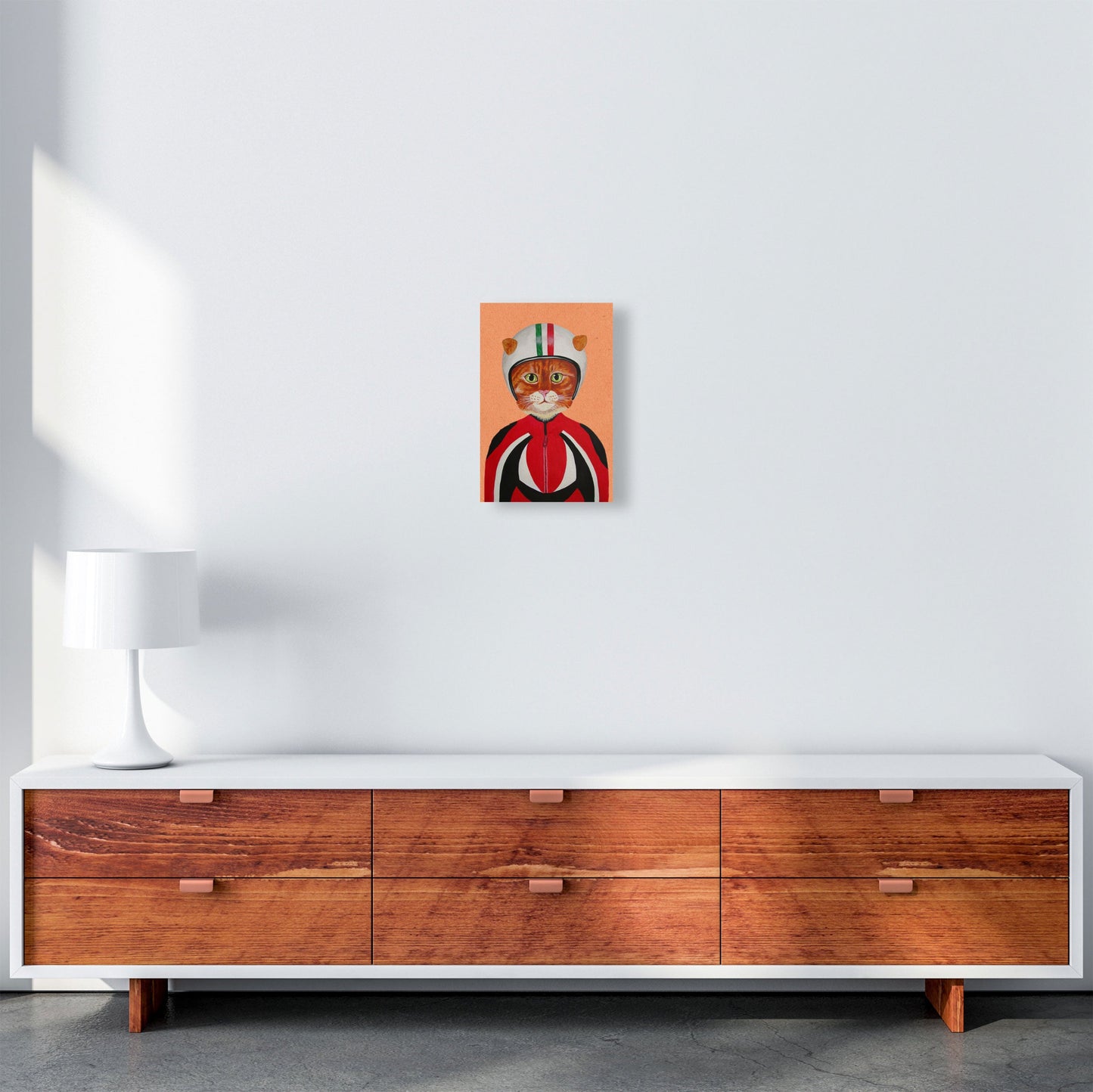 Avelena | Katze mit Helm Kunstdruck
