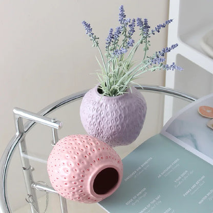 Avelena | WhimsyBerry - Keramikvase Erdbeere