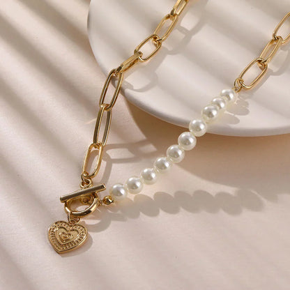 Avelena | Goldenes Herz Halskette mit Perlendetails Veerle