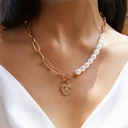 Avelena | Goldenes Herz Halskette mit Perlendetails Veerle