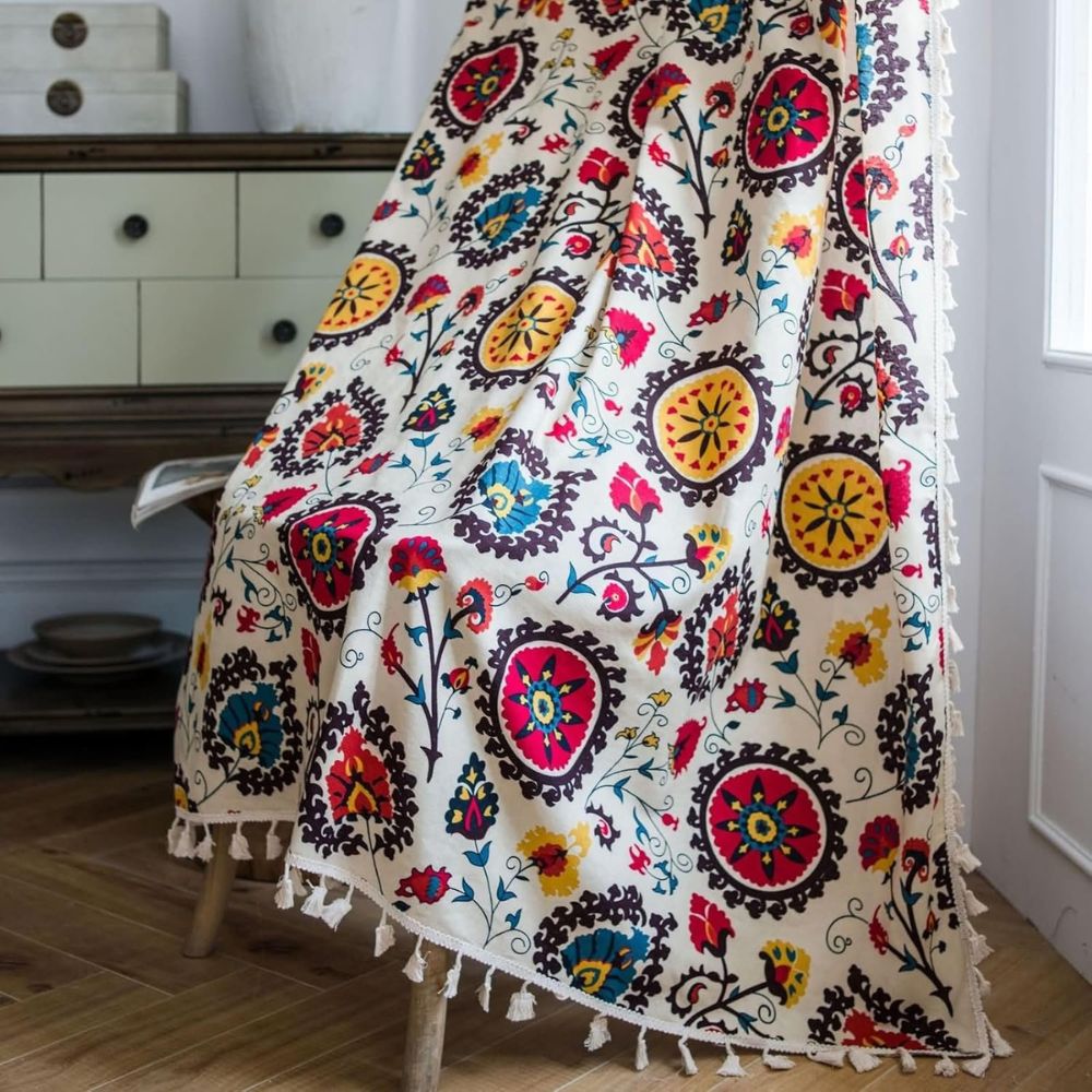 Avelena | Boho Farbkreis Blüte Quastenvorhang