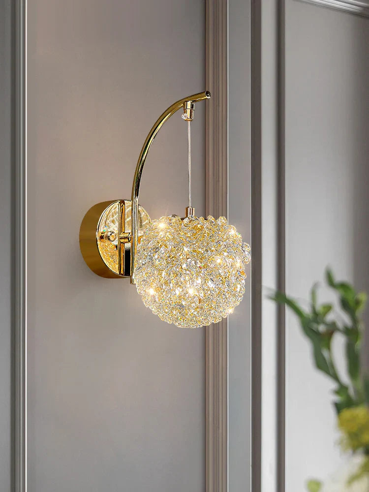 Avelena | Luxus Wandleuchte aus Kristall Raffinierte Beleuchtung für Dein Interieur