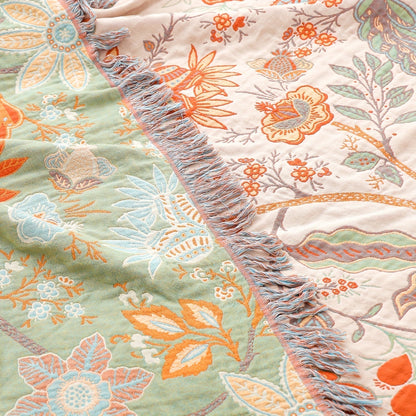 Avelena | ThreadHaven - Boho Quasten Tagesdecke