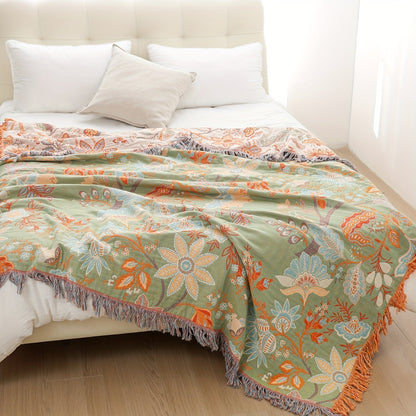 Avelena | ThreadHaven - Boho Quasten Tagesdecke