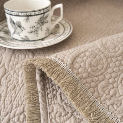 Avelena | Elegante Fransende Baumwoll-Steppdecke Luxuriöses Einfarbiges Weiches Paisleymuster, Gemütliche Leichte Decke, Perfekt Für Couch Oder Bett, Neutrales Sandiges Taupe Tan Beige, 50X60 Zoll
