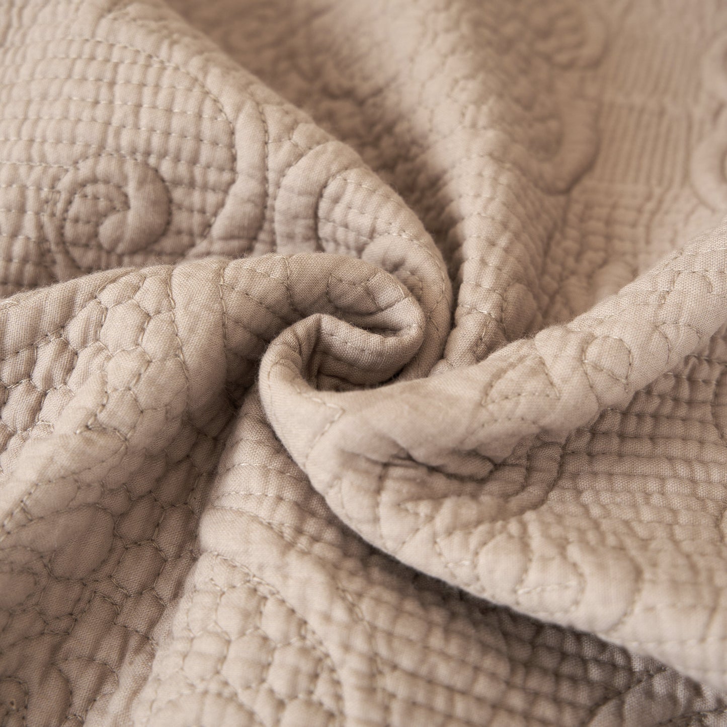 Avelena | Elegante Fransende Baumwoll-Steppdecke Luxuriöses Einfarbiges Weiches Paisleymuster, Gemütliche Leichte Decke, Perfekt Für Couch Oder Bett, Neutrales Sandiges Taupe Tan Beige, 50X60 Zoll