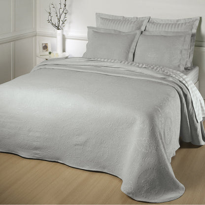Avelena | Kensington Matelassé Bettdecke
