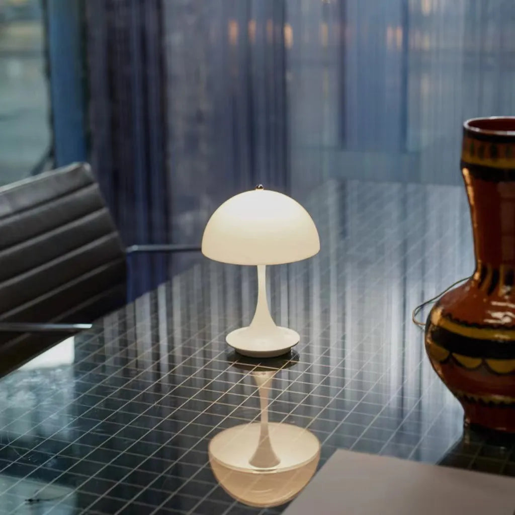 Avelena | Verzaubernde Tischlampe