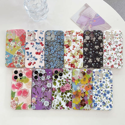 Avelena | iPhone 14 Wasser Aufkleber Blumenmuster PC Handyhülle - Bunte Blumen