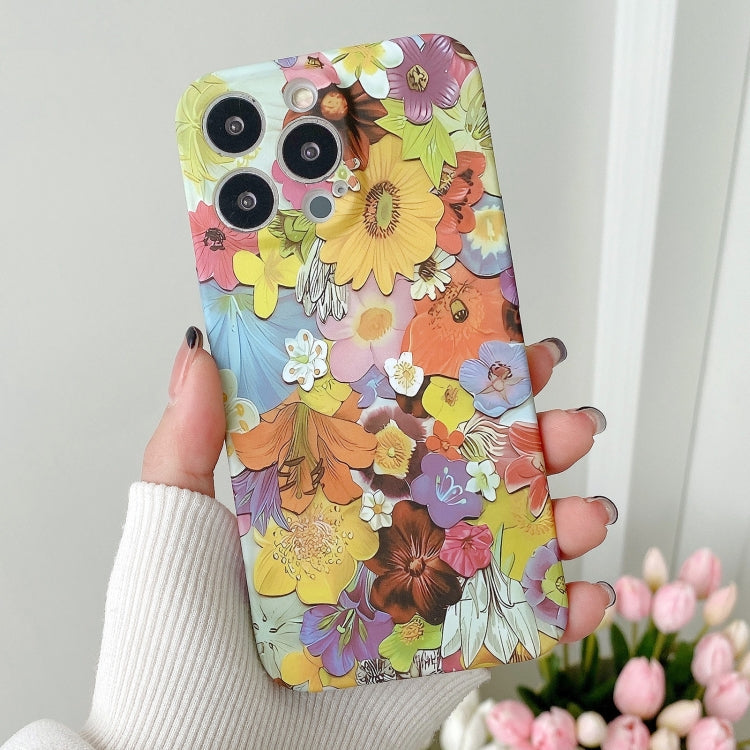 Avelena | iPhone 14 Plus Wasser Aufkleber Blumenmuster PC Handyhülle - Bunte Blumen