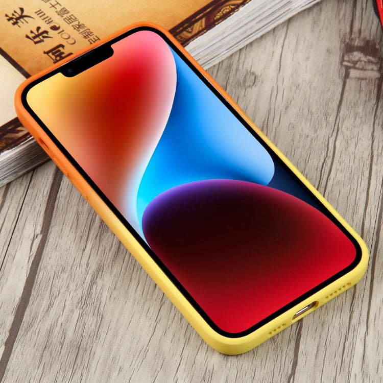 Avelena | iPhone 15 Flüssig TPU Silikon Gradient MagSafe Handyhülle - Orange Gelb