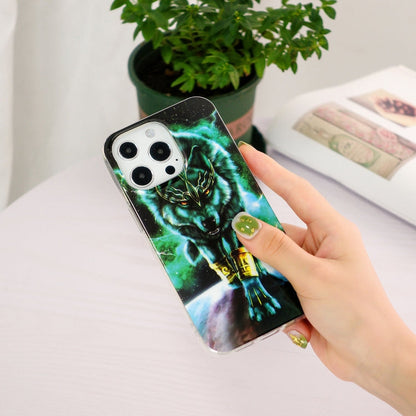 Avelena | Iphone 15 Pro Elektroplattierung Weiche Tpu Handyhülle - Fierce Wolf