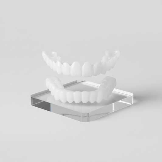 Avelena | SnapFit Zahnrestauration | Temporär & Kleberfrei | Transparent