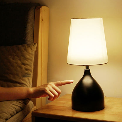 Avelena | TrendyGlow – Zeitgenössische LED-Tischlampe für Schlafzimmer-Ambiente