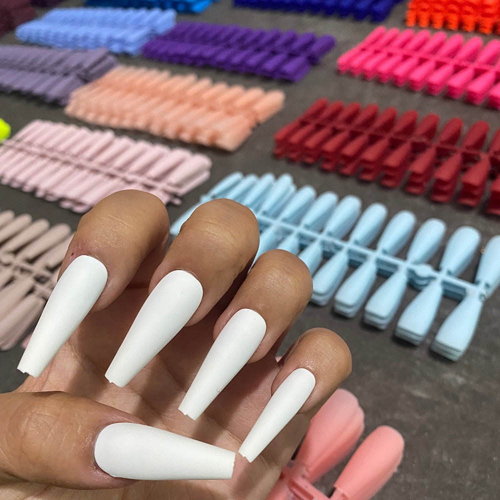 Avelena | Mattes Press-On-Nagelset 24 Teile