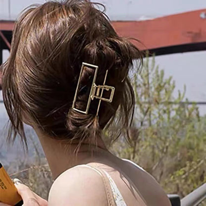 Avelena | Gold Haarspange: Retro Chic