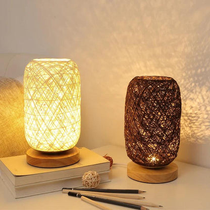 Avelena | WoodLuxe - Rattan-inspirierte Tischleuchte