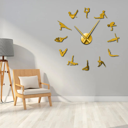 Avelena | Pilates Posen DIY Wanduhr