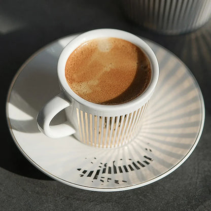 Avelena | Kreative dynamische Spiegelreflexbecher Leopard anamorpher Zebra-Becher Luycho Kaffee Tee Becher Set mit Untersetzer 90ml-225ml