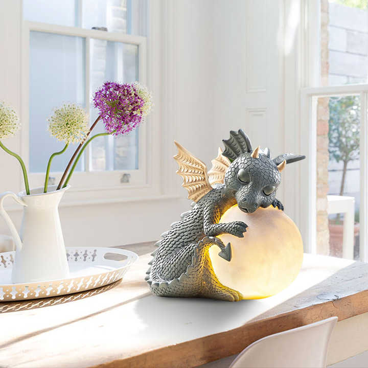 Avelena | DrakoFang Dragon-inspirierte Tischlampe – Aussagekräftige Silhouette mit warmem ambienten Glühen