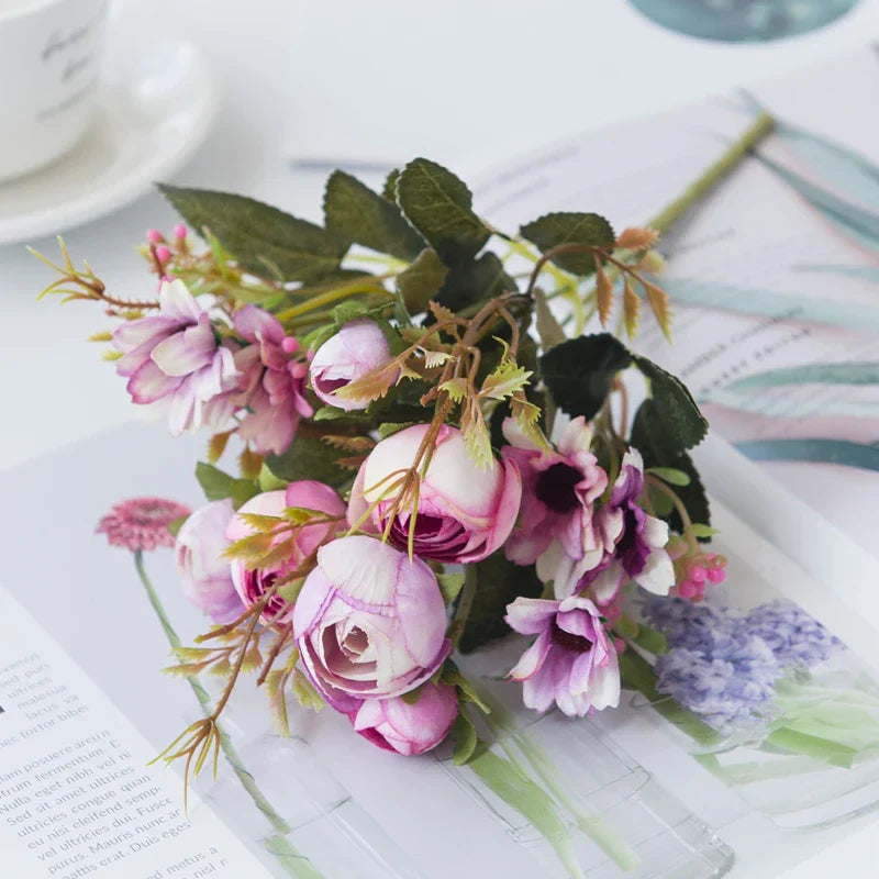 Avelena | Künstliche Blumen Kleine Asphaltrose Vasen für Wohnkultur Hochzeitsdekoration Blätter Näharbeiten Ornament Topf Weihnachten