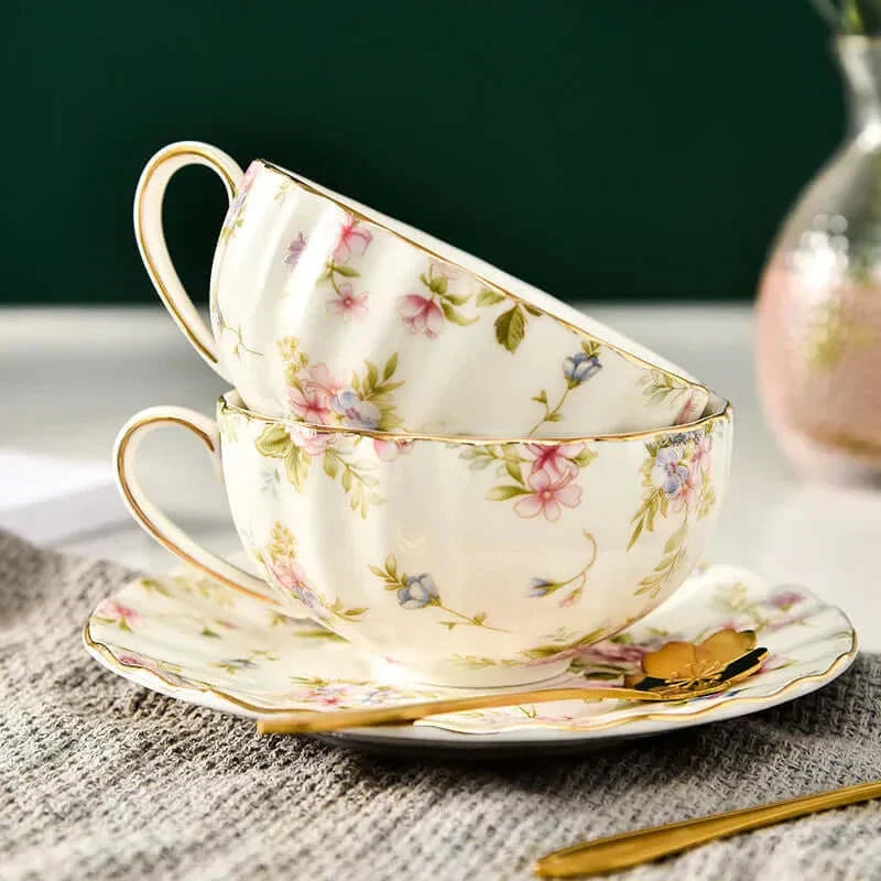Avelena | Elegante Bone China Porzellan Kaffeetasse - Luxuriöses und einzigartiges Design