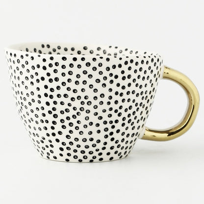 Avelena | Tasse mit abstraktem geometrischem Muster und goldenem Henkel