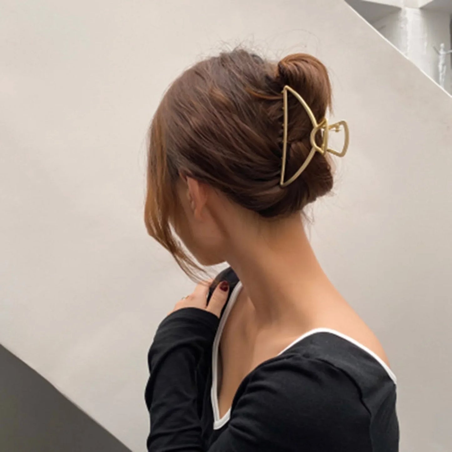 Avelena | Gold Haarspange: Retro Chic