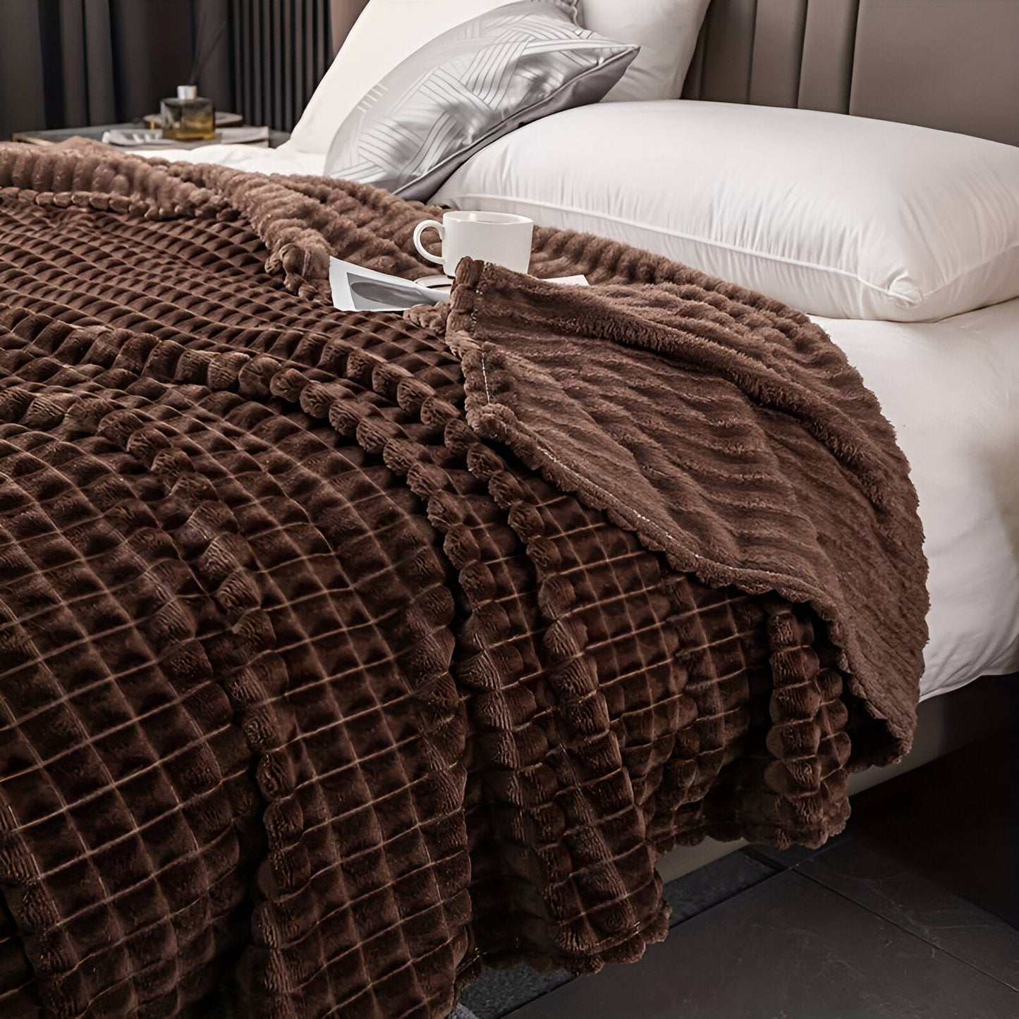 Avelena | EliteWave Plaid - Ultrafluffy strukturierte korallfarbene Fleece-Decke