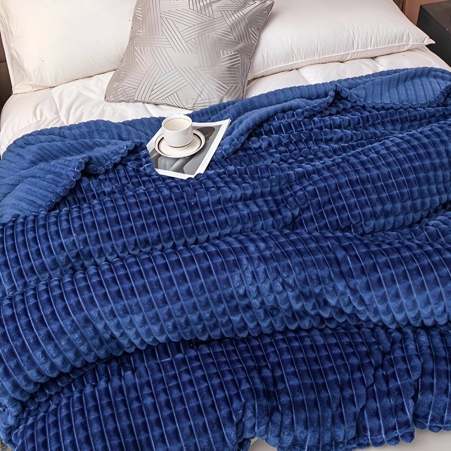 Avelena | EliteWave Plaid - Ultrafluffy strukturierte korallfarbene Fleece-Decke