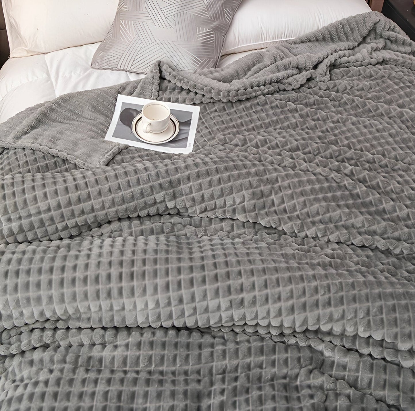 Avelena | EliteWave Plaid - Ultrafluffy strukturierte korallfarbene Fleece-Decke