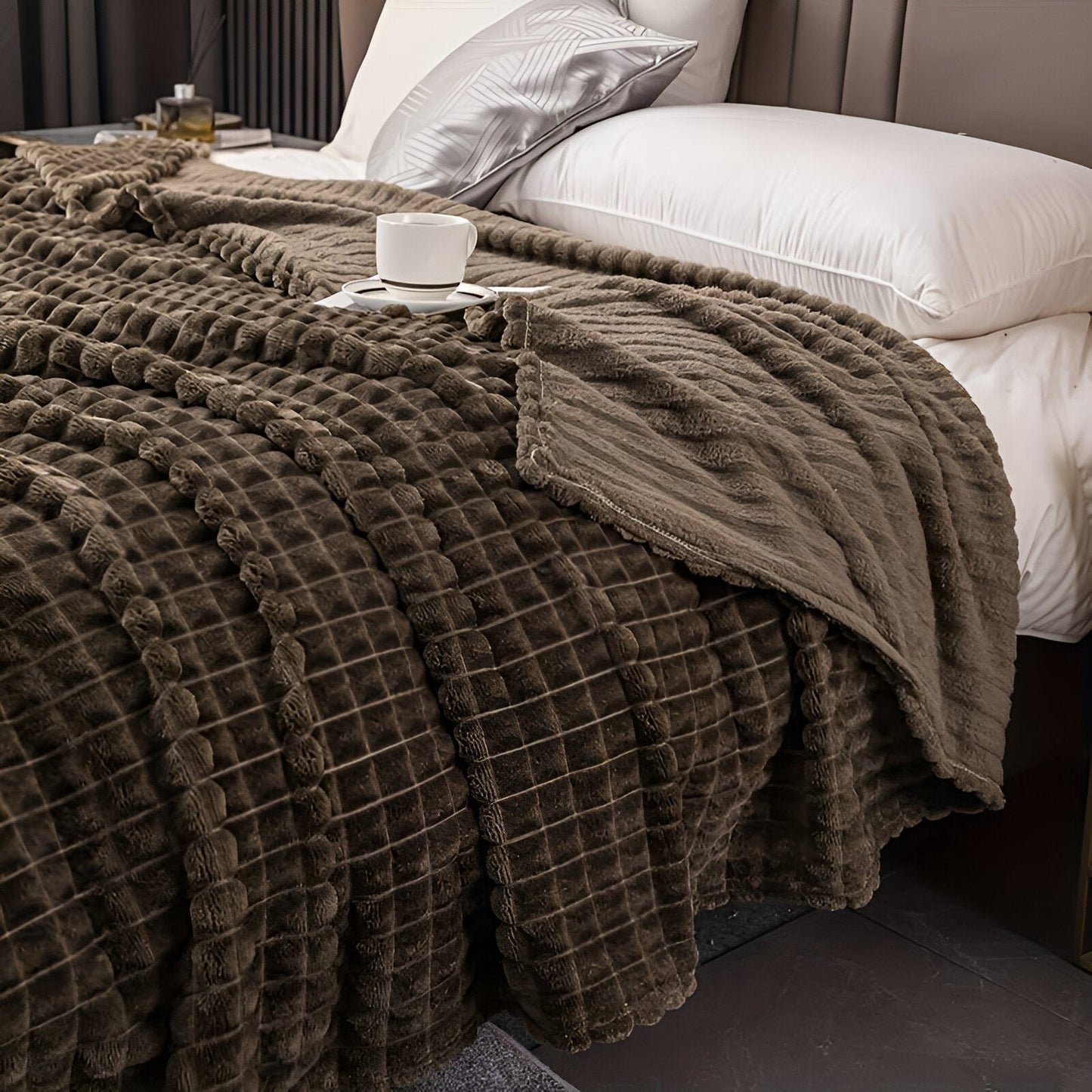 Avelena | EliteWave Plaid - Ultrafluffy strukturierte korallfarbene Fleece-Decke