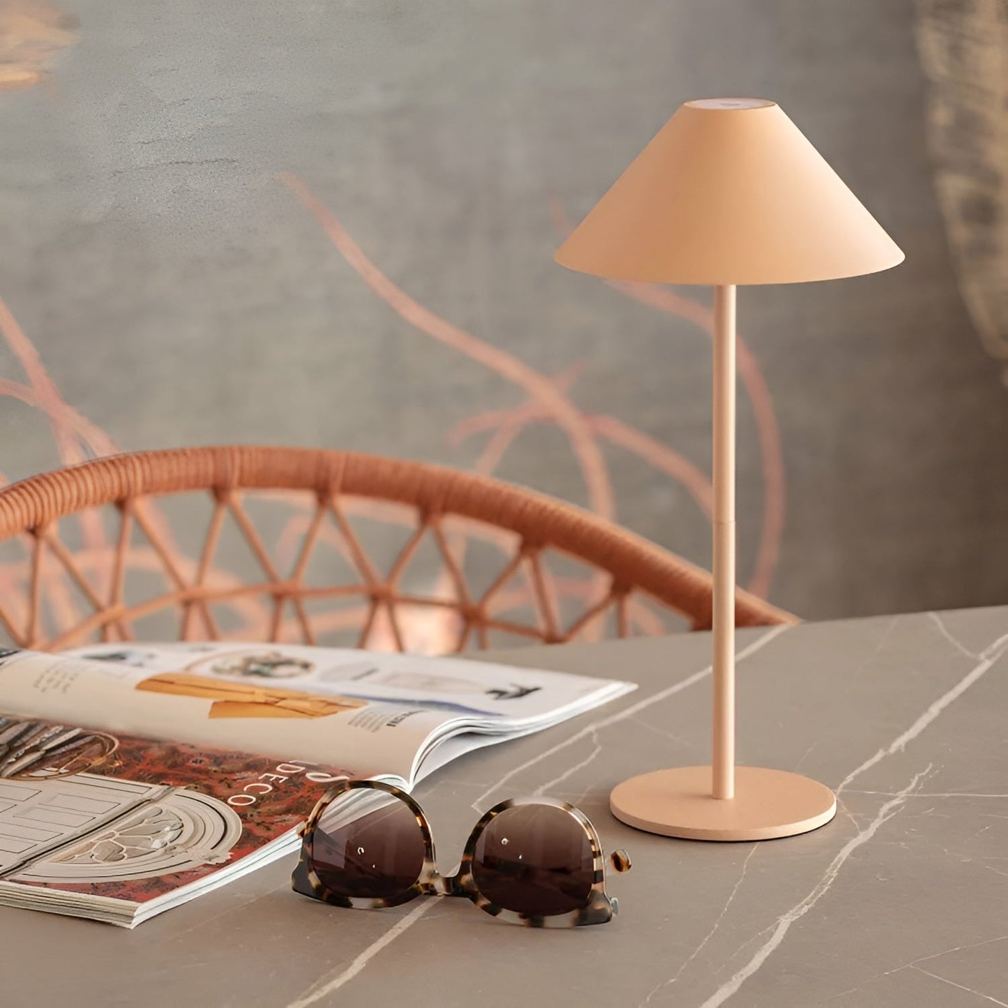 Avelena | LumiLuxe - Dimmbare Nordic Cone LED-Tischleuchte mit Touch Control