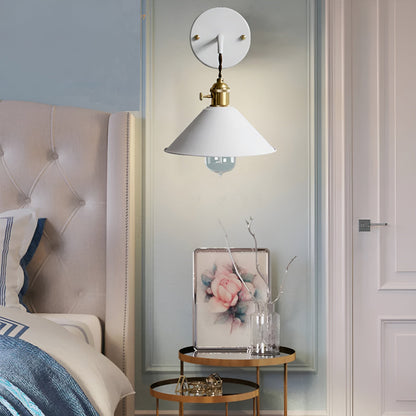 Avelena | Retro Vintage Wandlampe - Vintage-inspirierte Kegel Metall Wandlampe