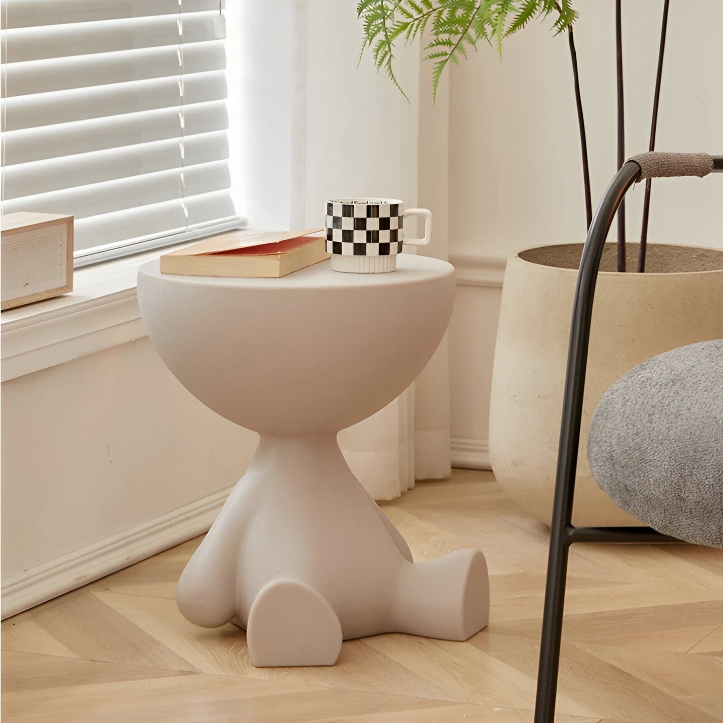 Avelena | Ylix – Luxuriöser runder Couchtisch für Wohnzimmer oder Seitenspace