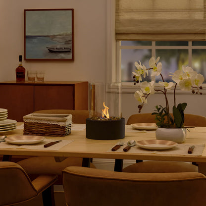 Avelena | SleekFlame - Stilvolle schwarze Metallbasis Tischfeuerstelle