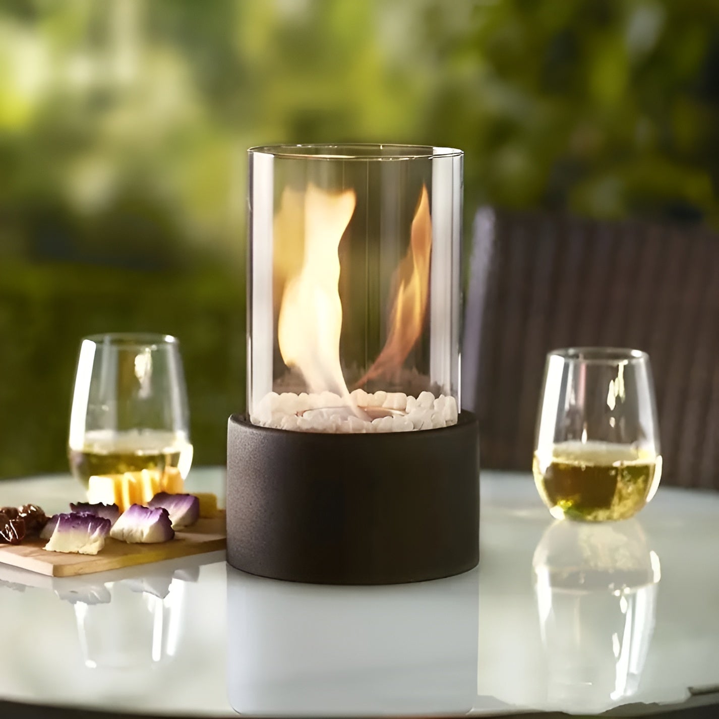 Avelena | Elegante Tischfeuerstelle aus Schwarzem Metall