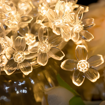 Avelena | Sparkle Lichterkette - Dekorative Kugel, Blumen, Stern, Schneeflocke LED Lichterkette