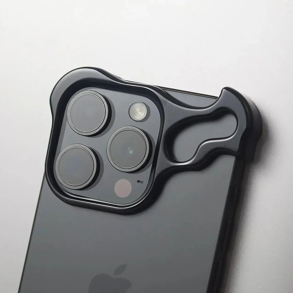 Avelena | Case Stilvolle Schutz für Iphone Ränder
