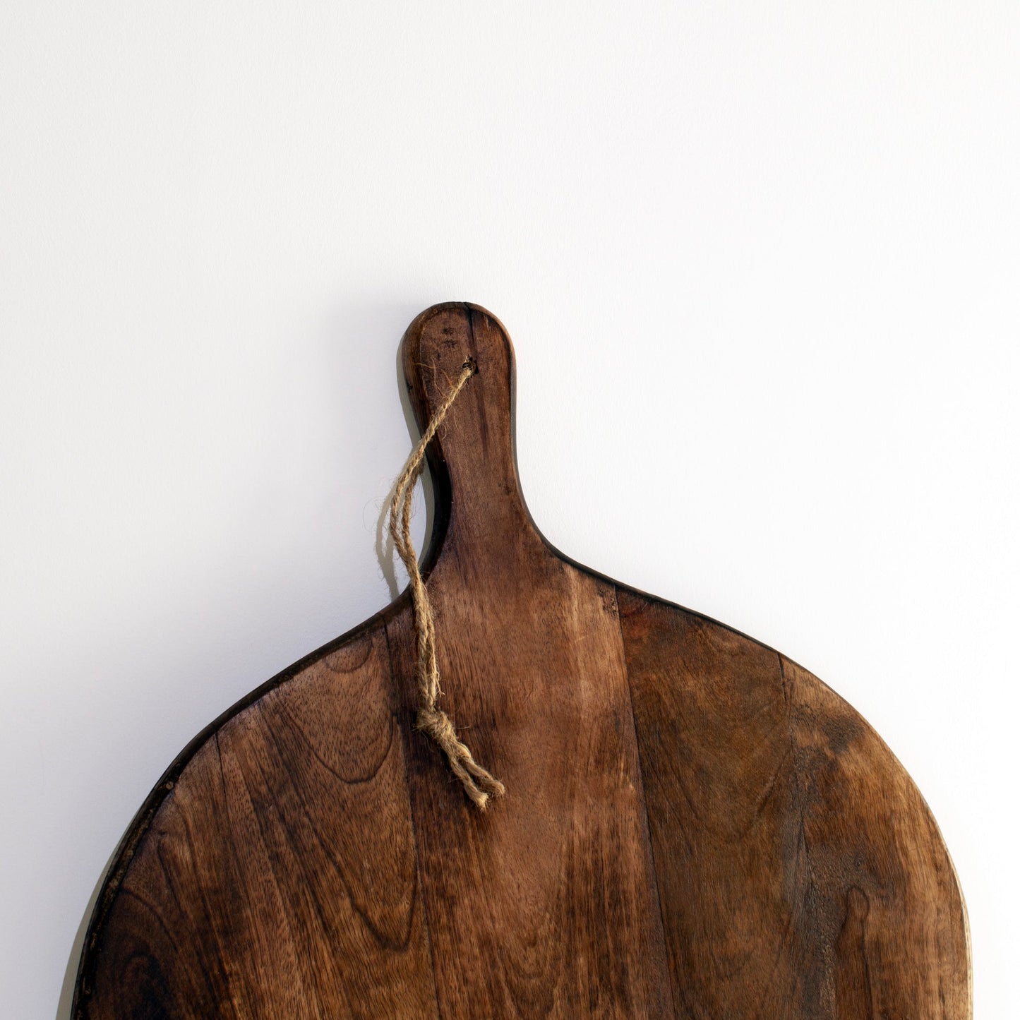 Avelena | Irregular Round Dark Brown Chopping Boards