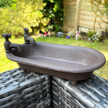 Avelena | Bath Tub Cast Iron Garden Bird Feeder