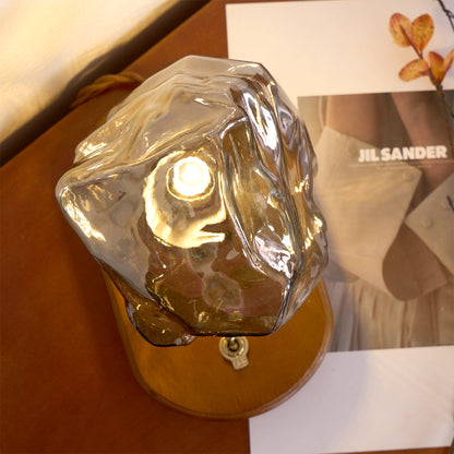 Avelena | RusticLume – Amber Glas und Holz Tischlampe