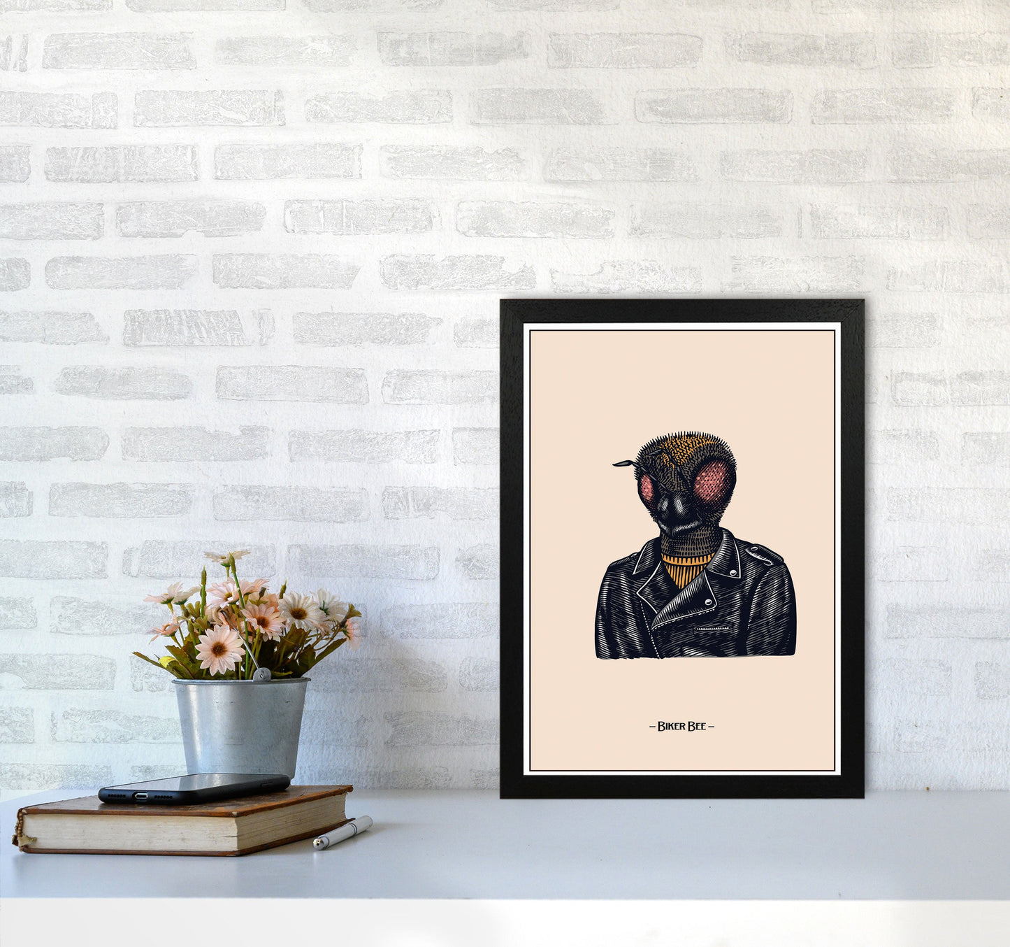 Avelena | Biker Bee Kunstdruck von Jason Stanley