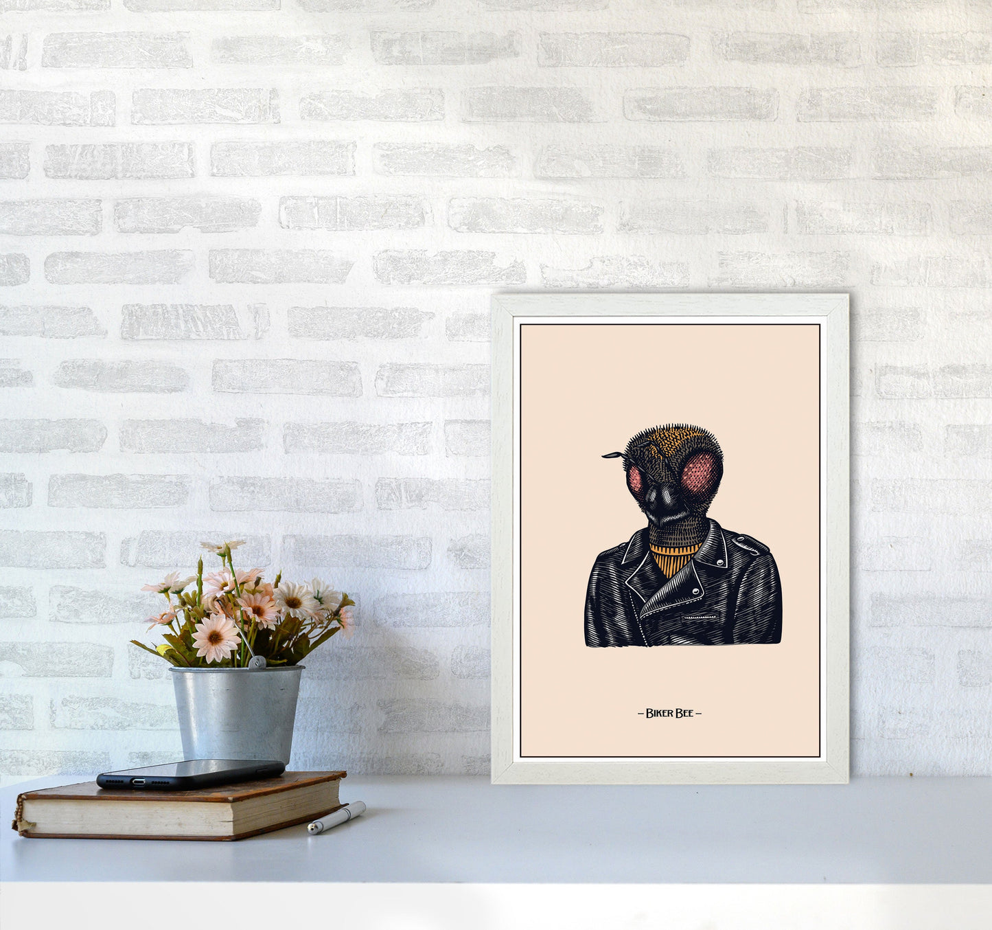 Avelena | Biker Bee Kunstdruck von Jason Stanley