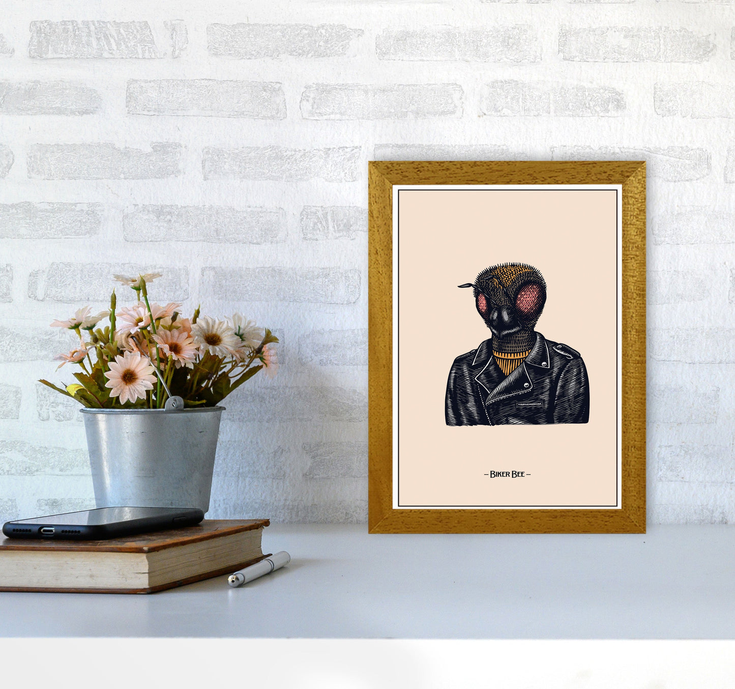 Avelena | Biker Bee Kunstdruck von Jason Stanley
