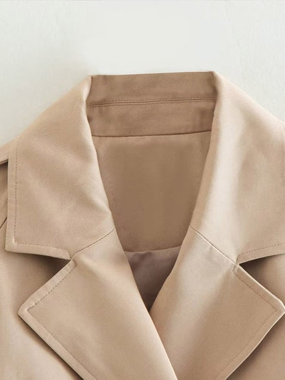 Beige Trenchcoat